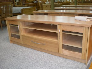 Small Single Drawer Console with Inner Drawer and Outer Doors